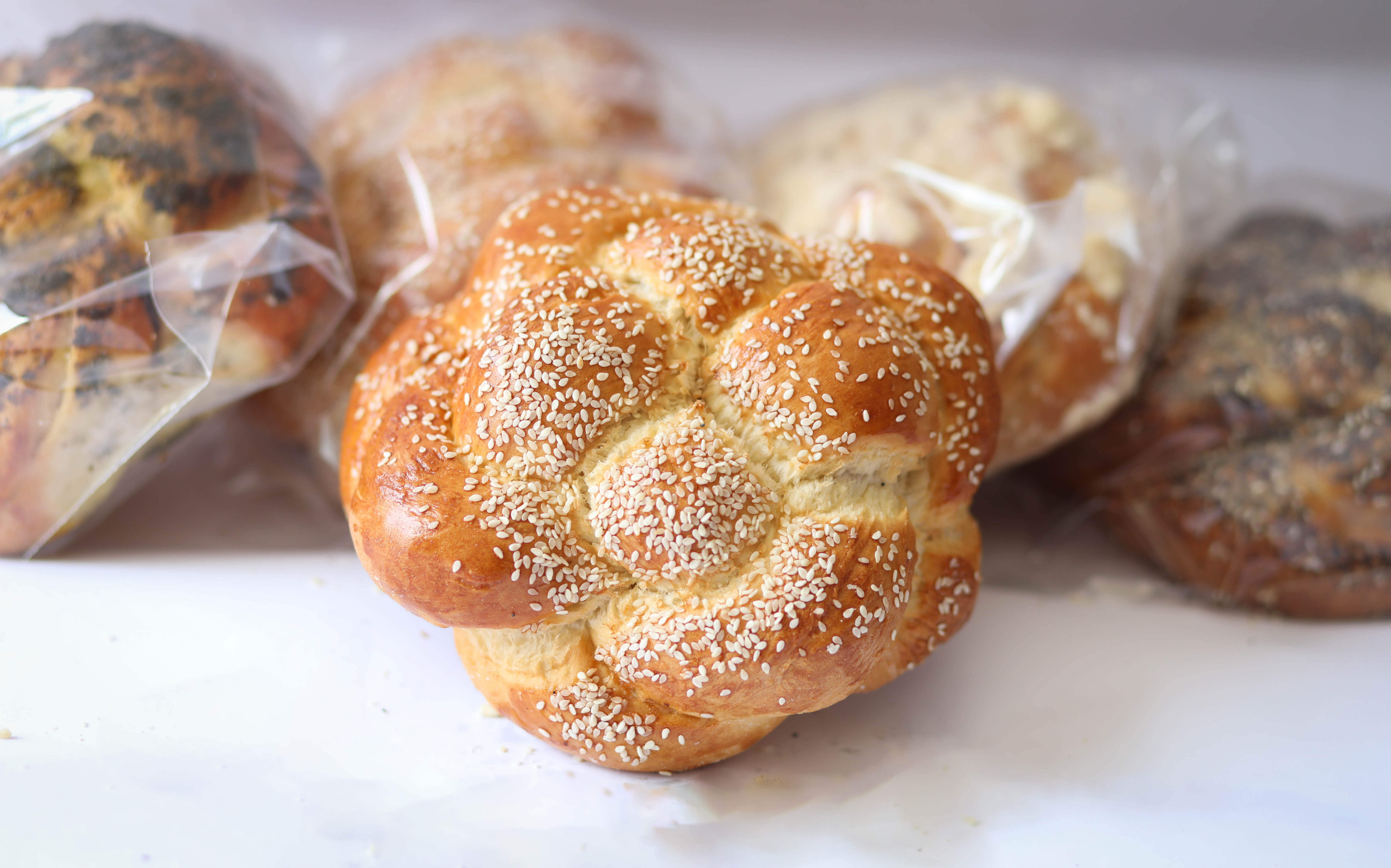 Round Challah White